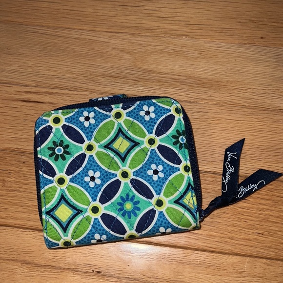 Vera Bradley Daisy Daisy green and blue geometric wallet - Picture 2 of 5